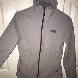 Small Women’s Grey Northface Jacket